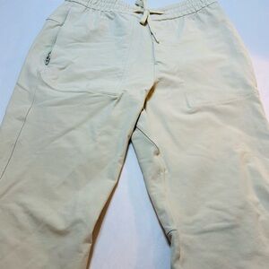 Lulu Lemon Women’s cream Joggers in Tan nylon/elastine blend size small